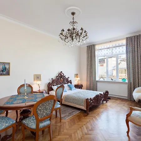 Luxovski Lviv