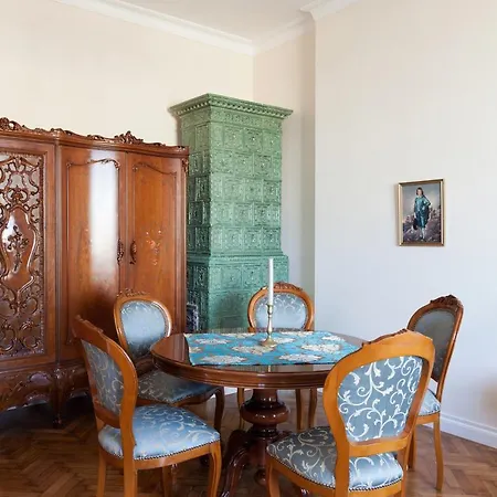 Luxovski Apartment