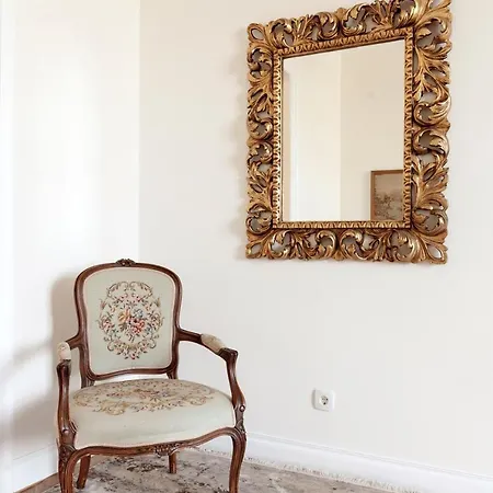 Luxovski Apartment *